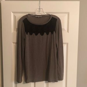 Long sleeve lace accent shirt